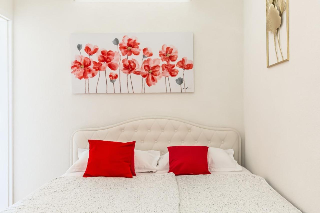 Three Rocks Apartment